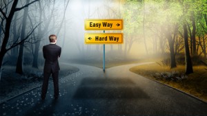 Mann steht vor Wahl zwischen "Easy Way" und "Hard Way"
